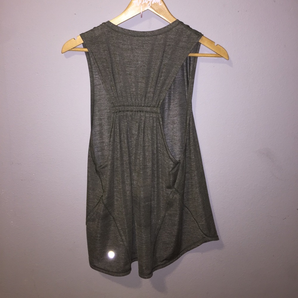 Lululemon workout tank